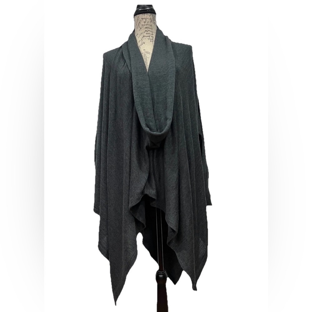 Nicholas K Women’s Charcoal Asymmetrical Poncho Sweater LAGENLOOK Size XS/S